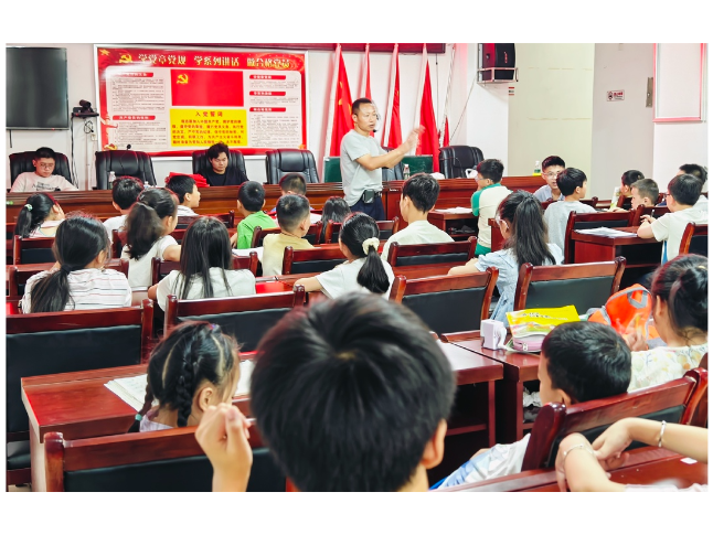掘自我潜力 点亮成长光芒 ——新邵民政将“心理关爱”送进雷家坳社区暑期托管班