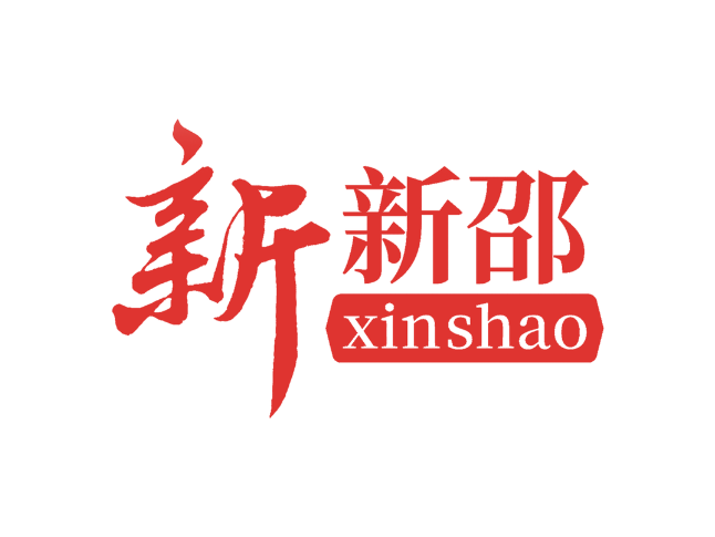 高速路上前方大客车突然变道，后方小车“辅助驾驶”无任何减速径直撞上，小车驾驶人：以为辅助驾驶会帮我刹车
