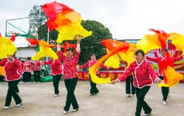 文艺赋美乡村——武冈市文坪镇黄泥坳文化片区举行“村晚”活动