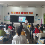 武冈市思源实验学校陆泽银老师用爱心为学生撑起一片天