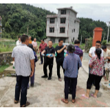 马坪乡开展“6·5世界环境日”宣传活动