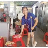 高杨梅夫妻：拄着拐杖，我们奔向幸福
