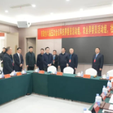 【聚焦两会】龚畅、唐伟文看望参加市政协六届五次会议的政协委员