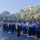 市第二实验小学举行春季开学典礼