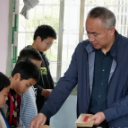 市政协：爱心助学 彰显社会责任