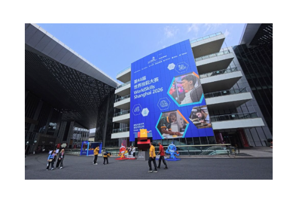 好评中国丨湘商兴湘，何以“双向奔赴”？