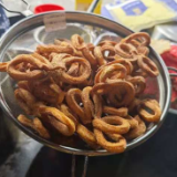 特色小吃“泥嘎子”：味蕾上的乡愁与文化传承