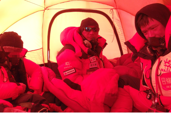 山还在那里，生命只有一次！——湖南省登山队员回忆珠峰接力救援