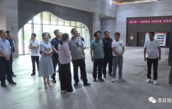 西藏自治区山南市隆子县人大代表团来澧考察