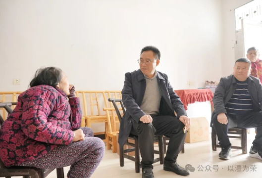 【新春走基层】朱正权前往澧西街道开展节前走访慰问