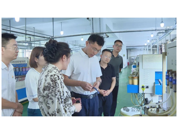 王启武赴如东镇调研