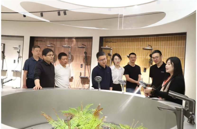 冷亮率队赴广东、浙江开展招商引资考察