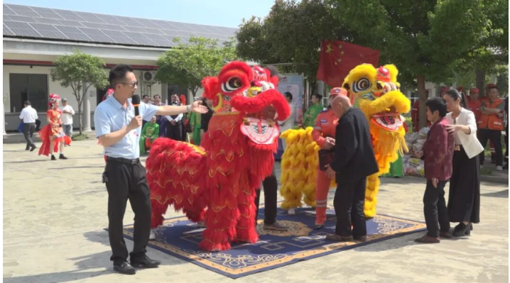 小渡口镇敬老院：开展爱心义演志愿服务活动