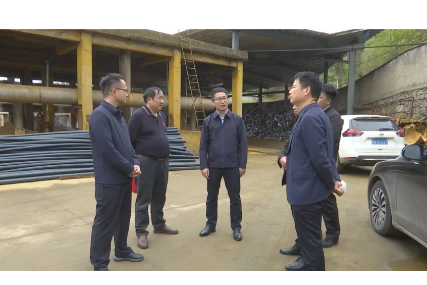 冷亮调研乡镇财源建设工作