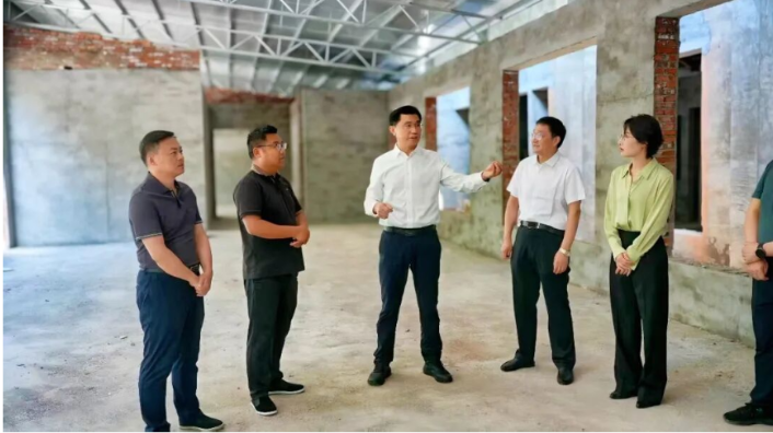 王启武调研重点企业并督导安全生产工作