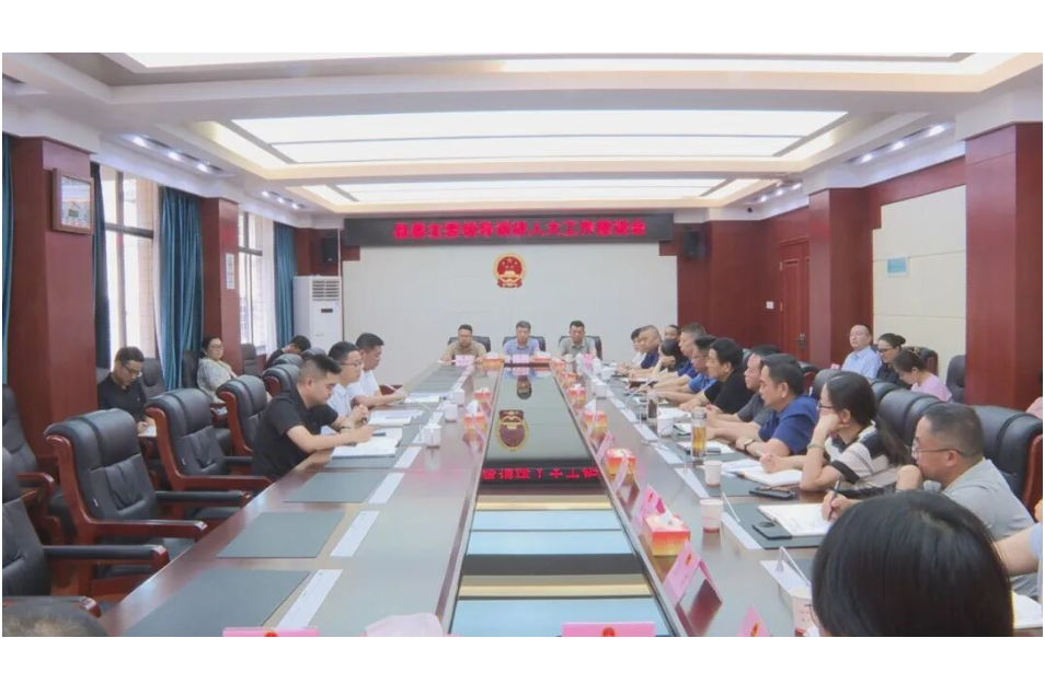冷亮调研人大工作