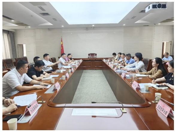 市领导主持召开澧县萌恒第二产业园项目会商会
