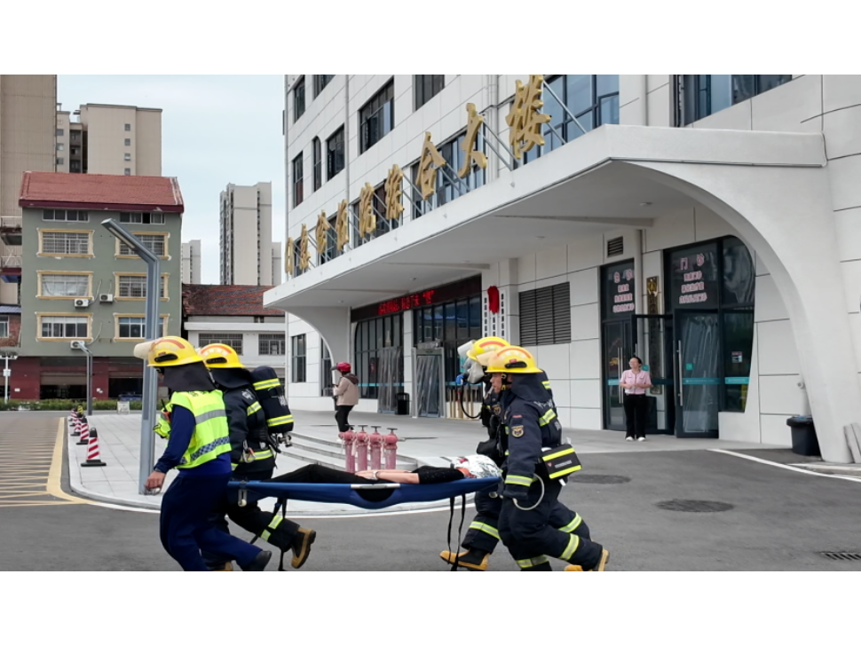 以练筑防！澧县消防开展医疗机构灭火救援暨多部门联勤联动实战演练
