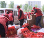 爱心志愿者为澧县福利院儿童送去冬日温暖