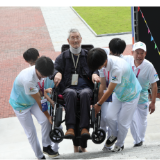 桃江：九旬老人坐轮椅观赛 省运赛场涌动温情