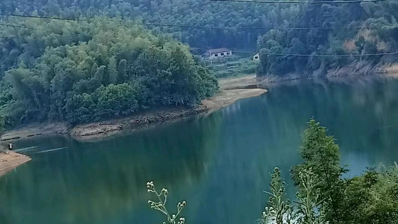 微信图片_20251208142440_3000_222.jpg 微信图片_20251208142440_3000_222.jpg