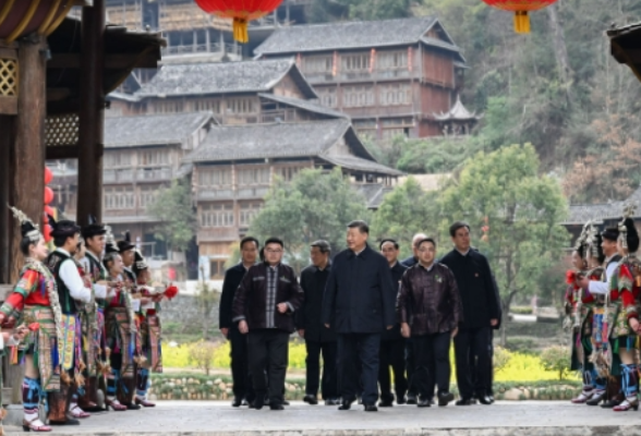 习近平在贵州考察时强调 坚持以高质量发展统揽全局 在中国式现代化进程中展现贵州新风采