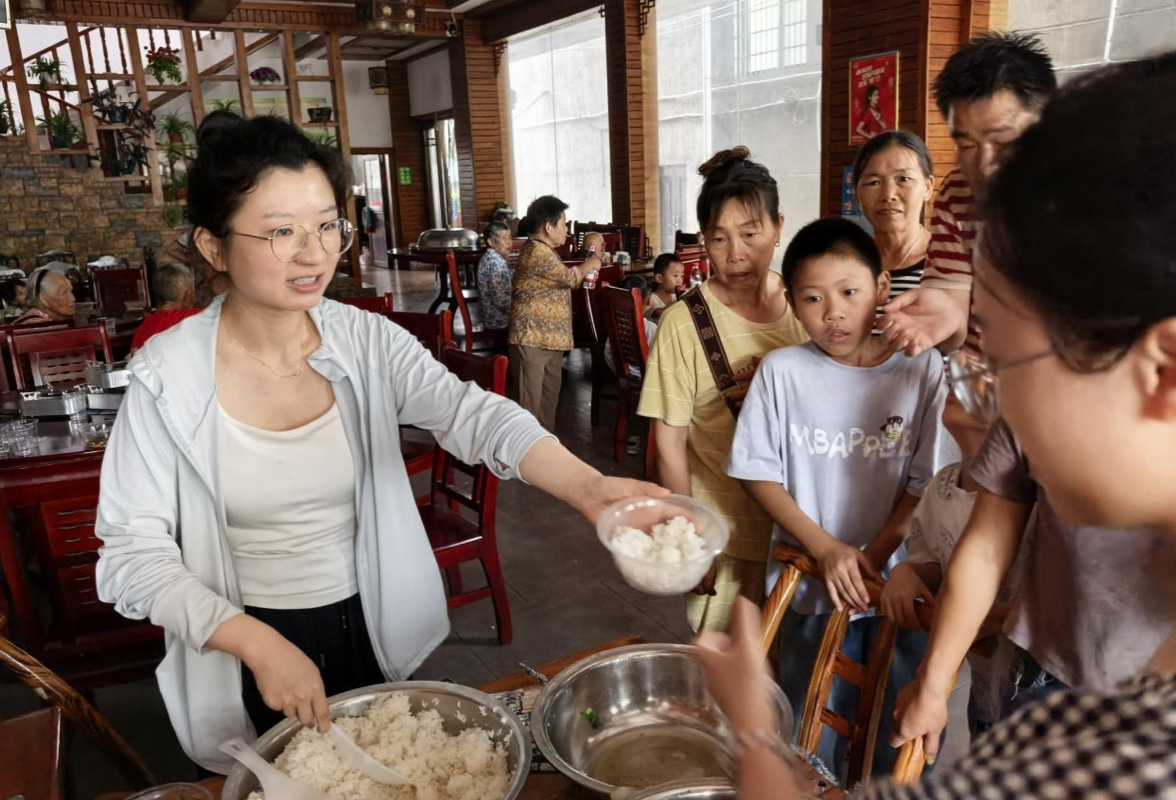 永定区茅岩河镇:遮风雨，保安稳，用心用情做好群众转移安置工作