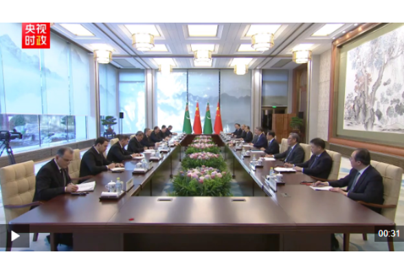 独家视频丨习近平：我愿同你共商合作大计 推动中土关系像汗血宝马一样马不停蹄 一马当先