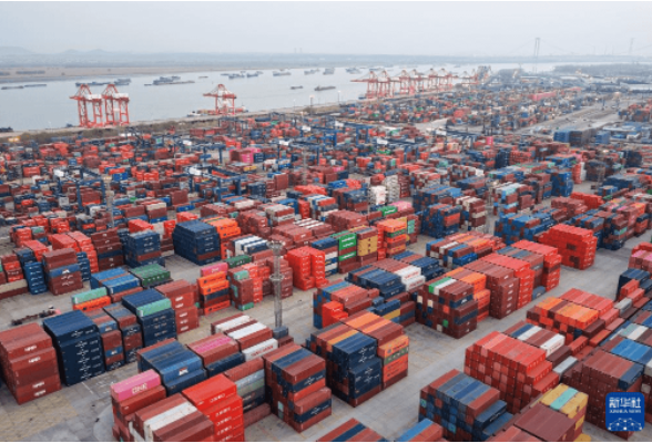 好评中国丨外贸“开门红”，为“十五五”开局蓄势赋能