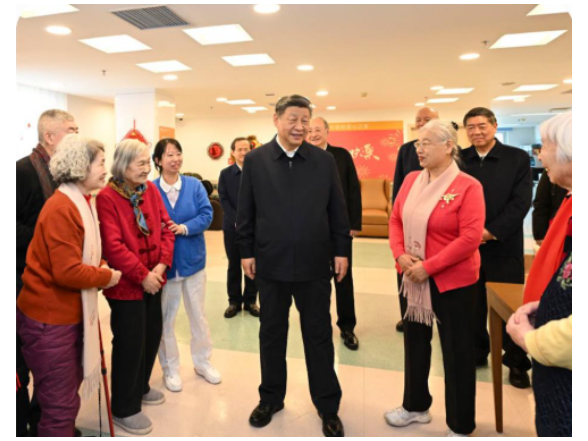 时政微观察丨为民造福，坚持当“老百姓的官”