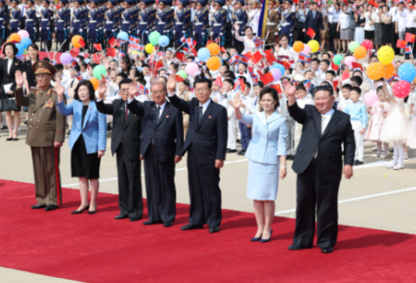 高清大图｜金正恩为习近平举行欢送仪式