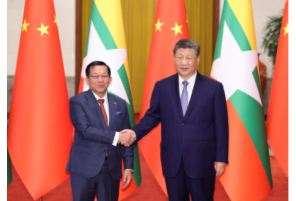 习近平同缅甸总统敏昂莱会谈