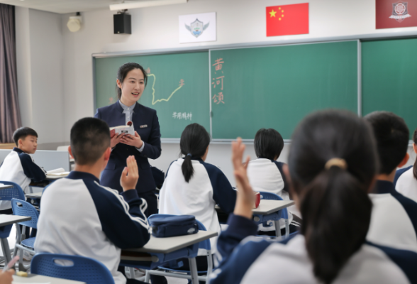 一见·总书记为何高度重视基础教育