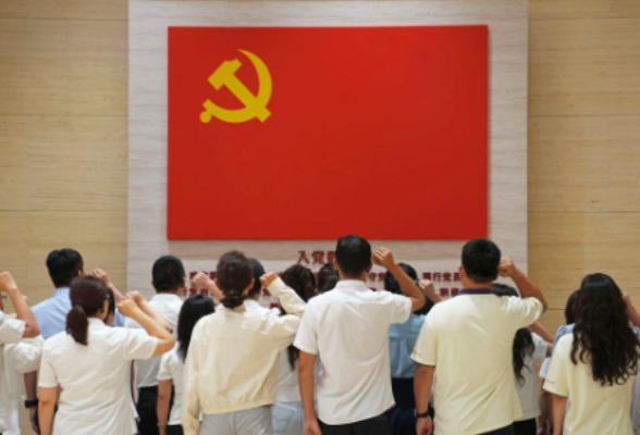 镜观中国｜思想之光领航 实干书写答卷