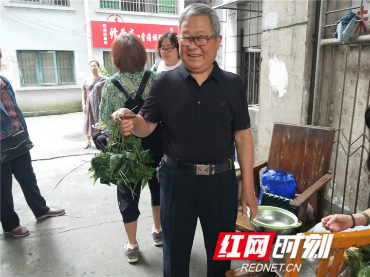 包粽子5.jpg