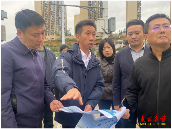 周立志调研路域环境治理工作