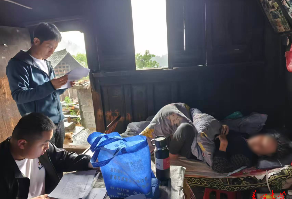 吉首：上门评残暖人心