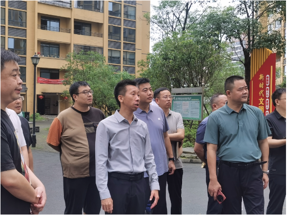 周立志调研充电桩建设项目 推动民生基础设施提质增效
