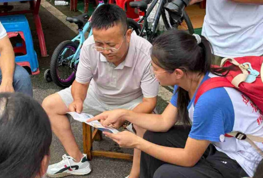 吉首隘口村：国家助学贷款政策解读送到百姓家门口