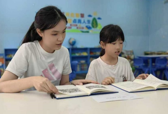 校地联动播撒“红色种子” 书香结对赋能乡村少儿
