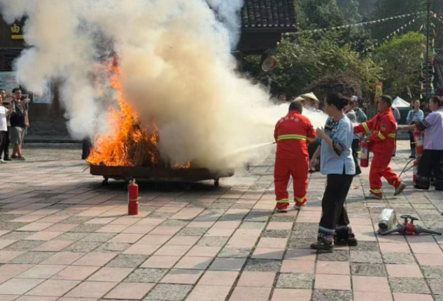 吉首：消防课堂进乡村 筑牢基层防线