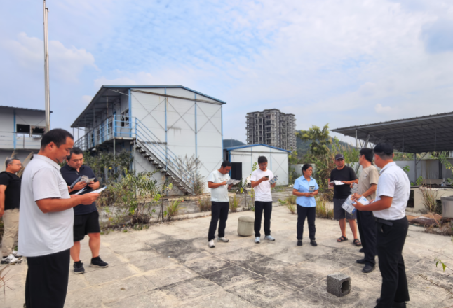 吉凤街道组织辖区物业开展建筑垃圾处置现场教学培训
