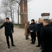 凝心聚力  全力推进“一江两岸”河东片区开发建设