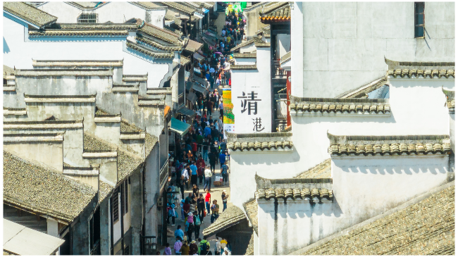 当国潮遇上传统 来千年靖港庆“双节”