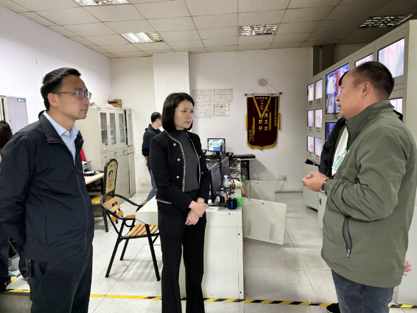 望城区领导带队检查“五一”节前安全生产工作