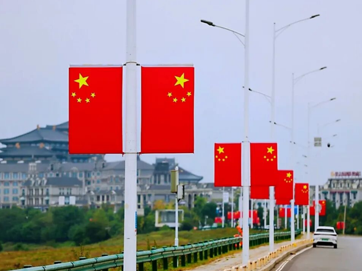 满城“中国红”！望城国庆氛围拉满→