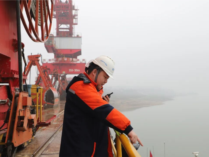 新春走基层｜冷风中的坚守