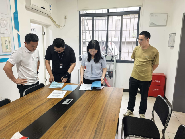 市气象局来望城调研指导气象工作