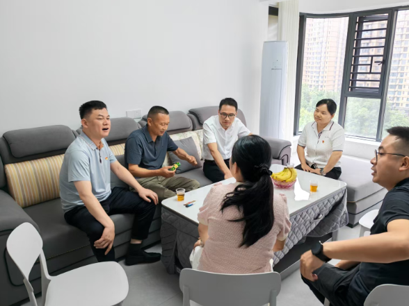 望城区气象局开展“七一”走访慰问 结对共建践初心