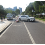 点赞！高塘岭大道文源路突发交通事故，望城交警这样做......